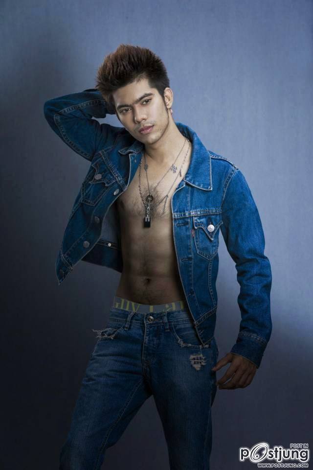 Phyowai Aung หนุ่มเมียนมาร์เข้มๆ