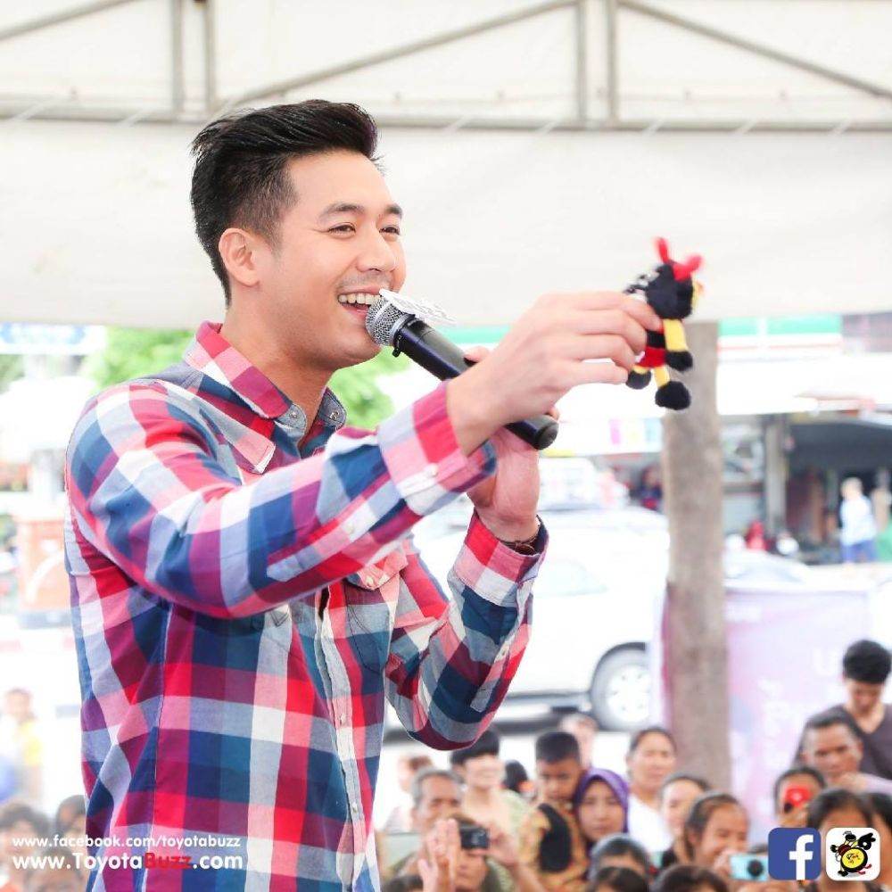 เวียร์ศุกลวัฒน์ที่โตโยต้าบัสส์ สาขาเสรีไทย