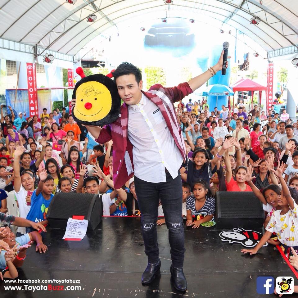 ไผ่พงศธรที่โตโยต้าบัสส์ สาขาเพชรเกษม 88