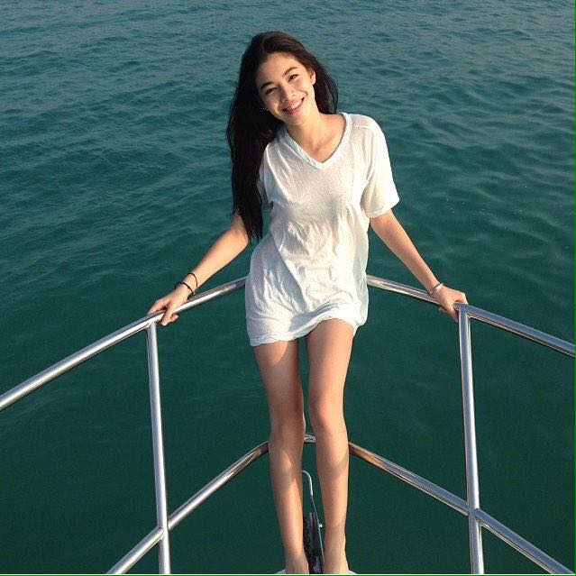 สวย น่ารัก เซ็กซี่ "แคท ซอนย่า สิงหะ" ดีกรีอดีตนักร้องดูโอ Kat-Pat ดาวรุ่งวิกหมอชิต!!