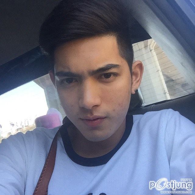 หนุ่มน้อยน่าเจี๊ยะ Kem Pinij
