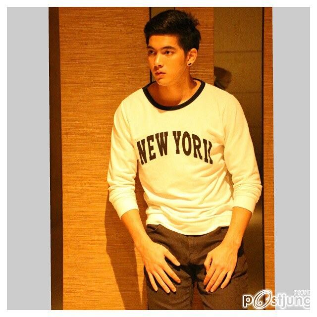 หนุ่มน้อยน่าเจี๊ยะ Kem Pinij