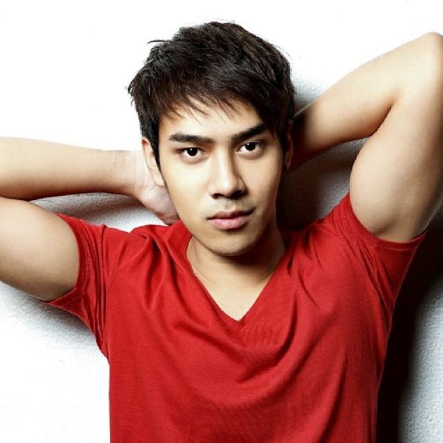 เสียวซี้ด!!! บอม Mister International Thailand 2013 โชว์ตุงลงนิตยสารชื่อดัง