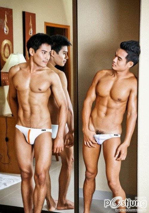 2หนุ่มไทยคมเข้ม สวีท