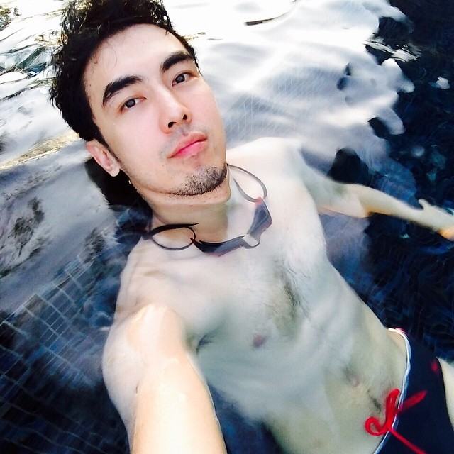 โอ้ละพ่อ!!! ดีเจคลับดัง มั่นใจโชว์ตุงว่อนเน็ต ยึดสโลแกน"มีของดี...ก็ต้องโชว์"
