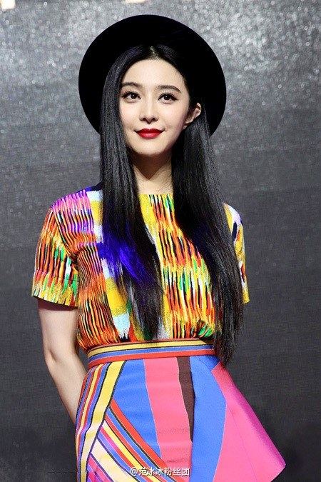 Fan Bing Bing สวย ชิค สุดๆ ในชุดสีรุ้งของ Peter Pilotto @Unicorn Nights