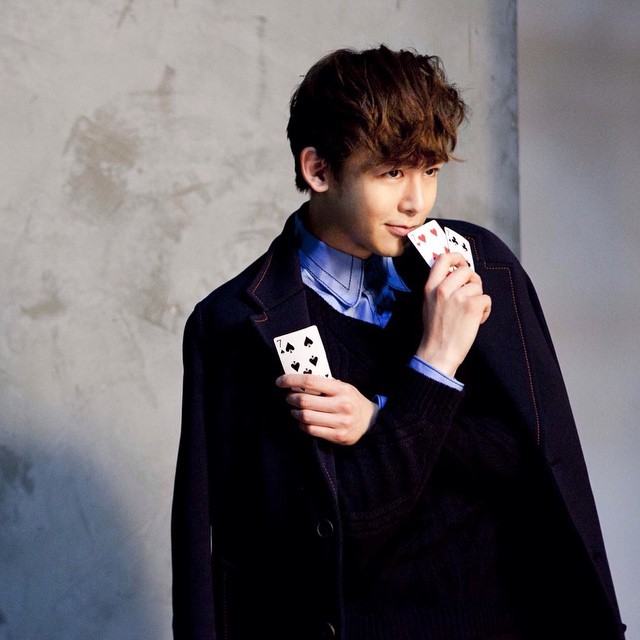 หล่อ หรู ขี้เล่น! นิชคุณ 2PM บนปก สุดสัปดาห์ ฉบับพิเศษ 777