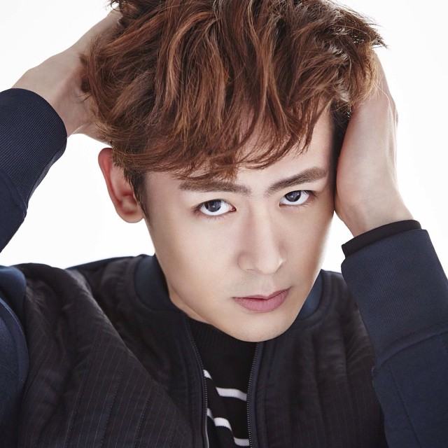 หล่อ หรู ขี้เล่น! นิชคุณ 2PM บนปก สุดสัปดาห์ ฉบับพิเศษ 777