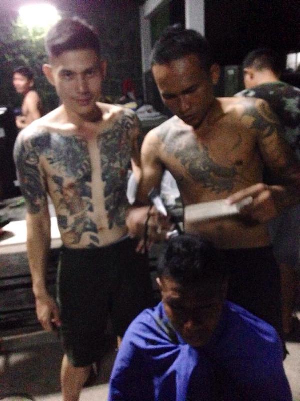สุขกับผู้