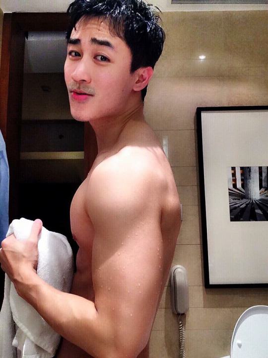 สุขกับผู้