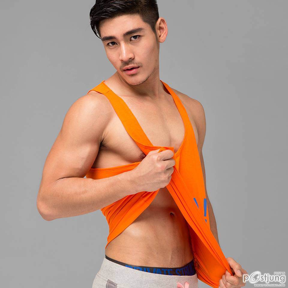 บ้า/ผชเสื้อกล้าม