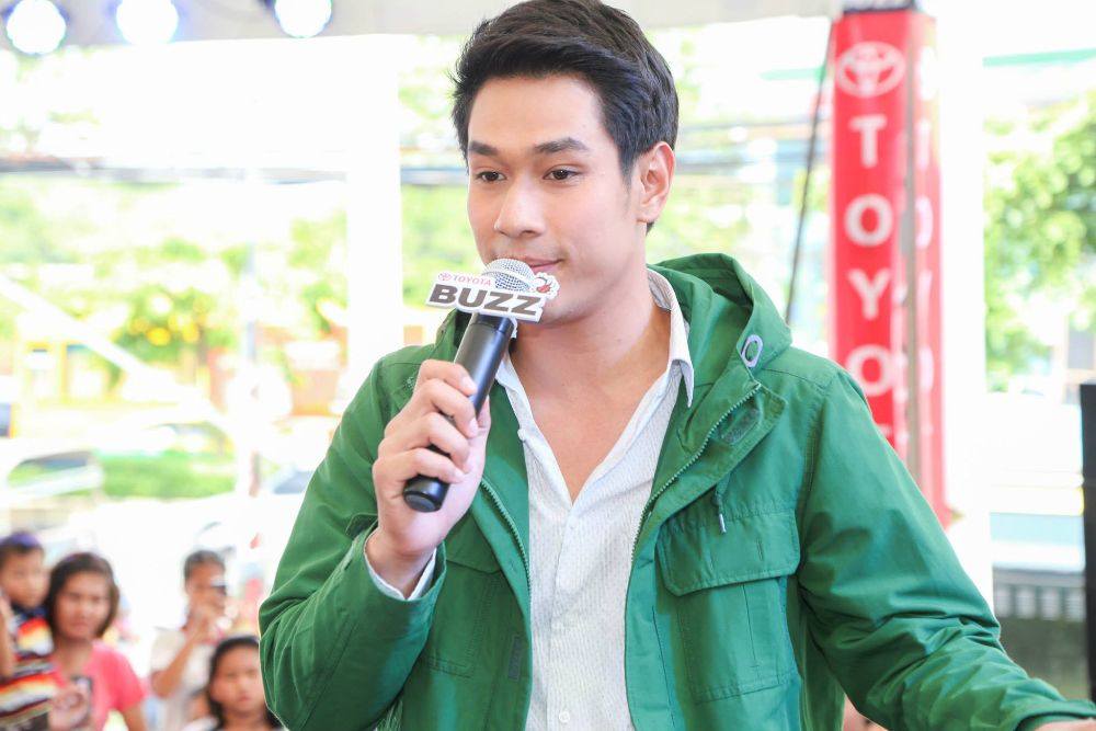 อ๋อมอรรคพันธ์ที่โตโยต้าบัสส์ สาขาเพชรเกษม88