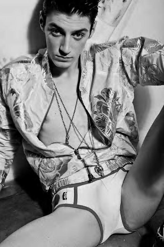 Athena men 18