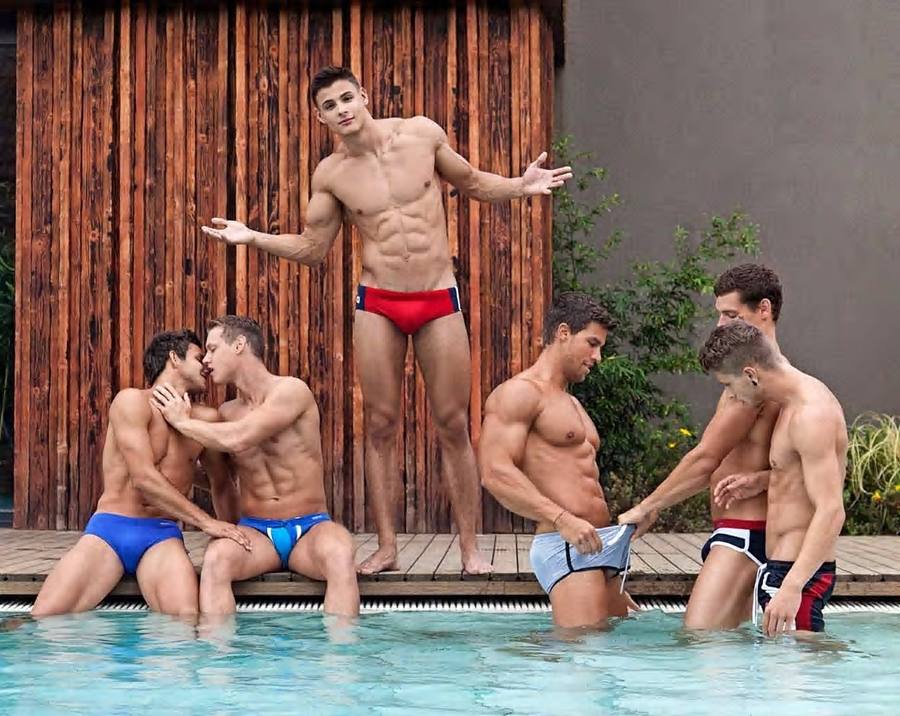 Athena men 18