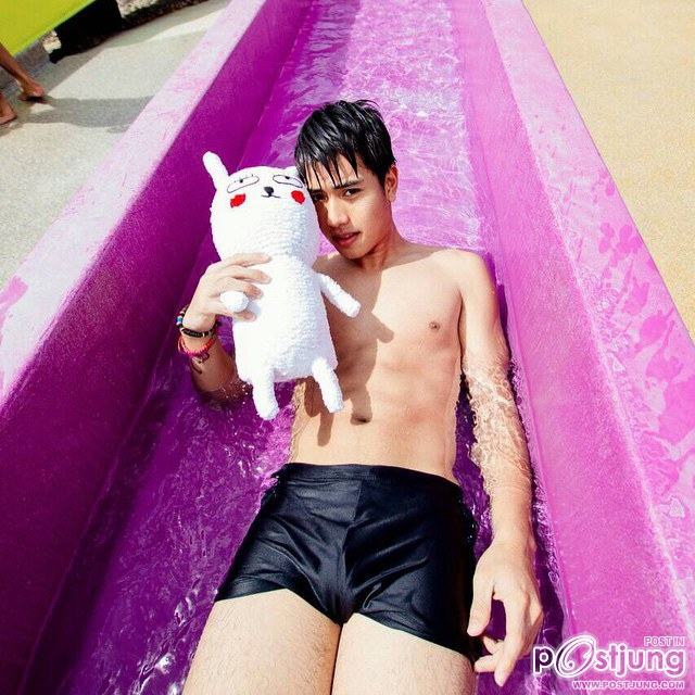 ขาวๆใสๆ @WATERBOYY