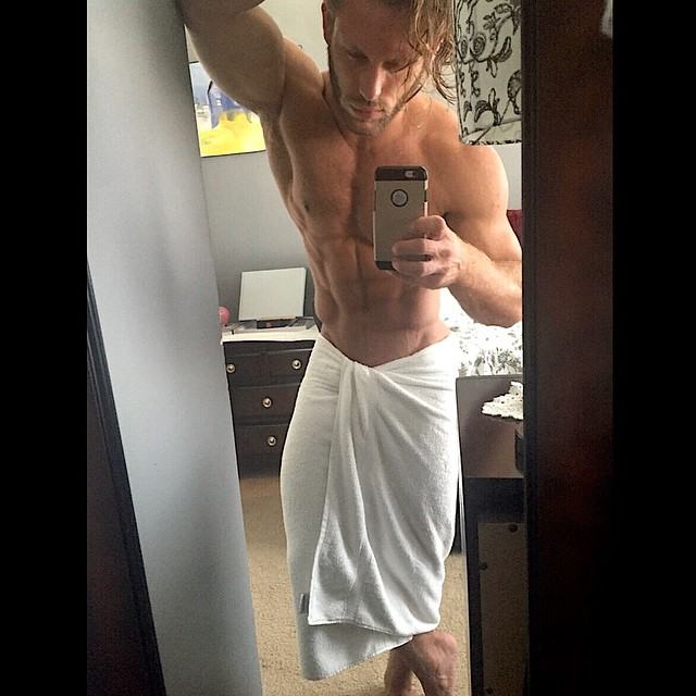 Muscle men From IG 173