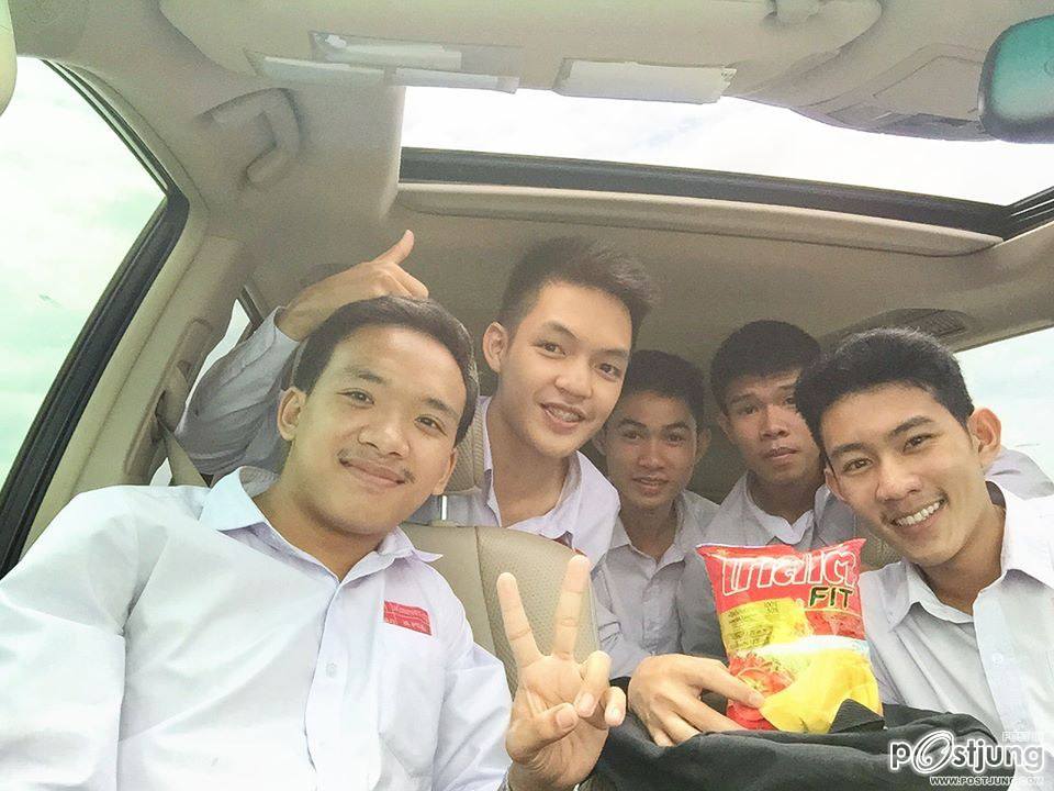 รวมรูปนักเรียนมัธยมปลายของลาวน่ารัก