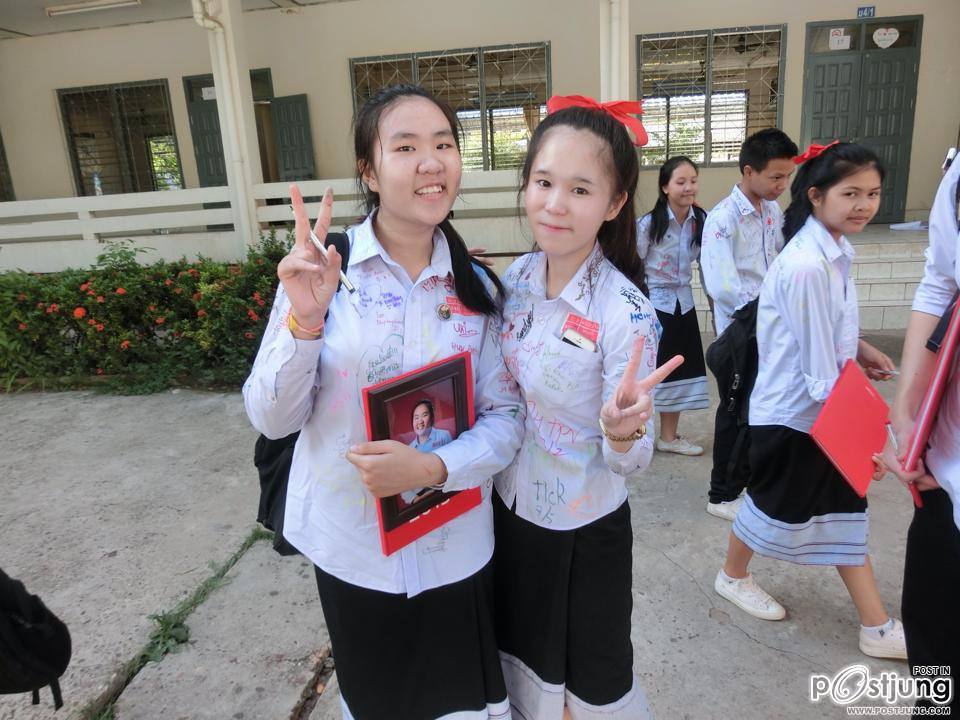 รวมรูปนักเรียนมัธยมปลายของลาวน่ารัก