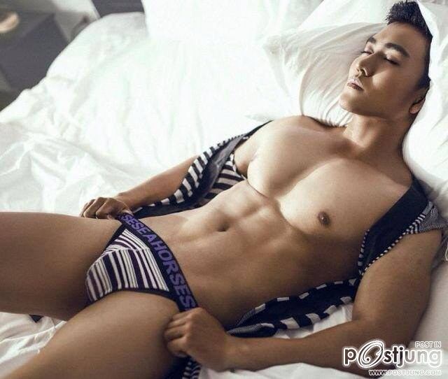 บ้ากล้าม วงแขน นม และเป้า