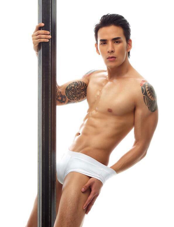หนุ่มๆไทย กับสีขาวๆ ฟินเวอร์
