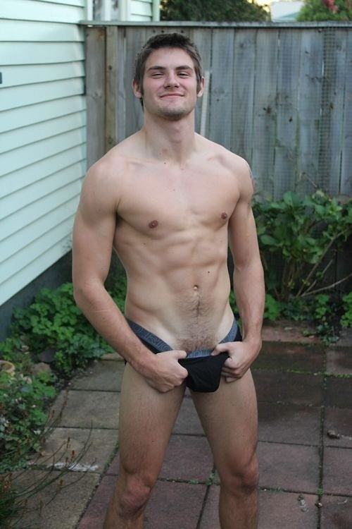 Athena men 21