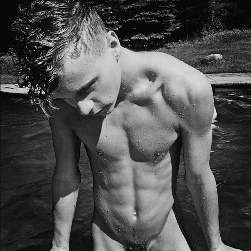Athena men 24