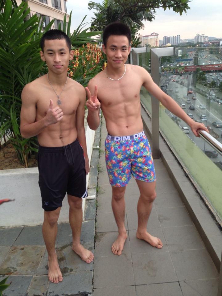 หนุ่มนักเรียนหล่อน่ารัก