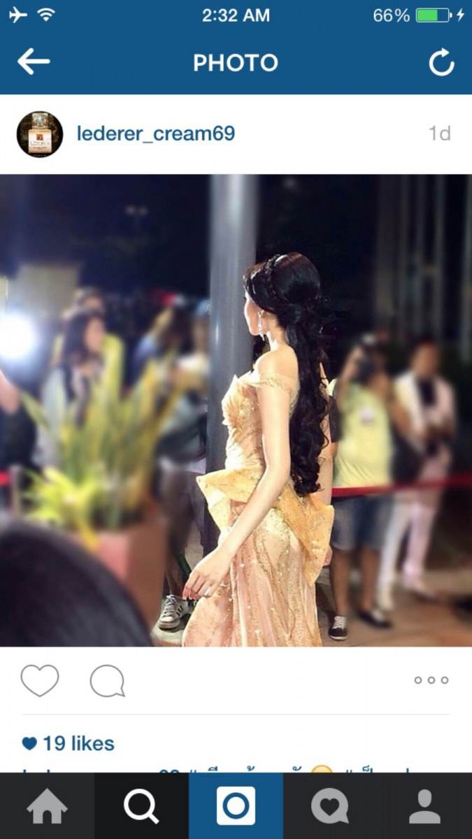 นางฟ้าขายาว  เก๋ เลเดอเรอร์ ในงานสยามดารา 2015