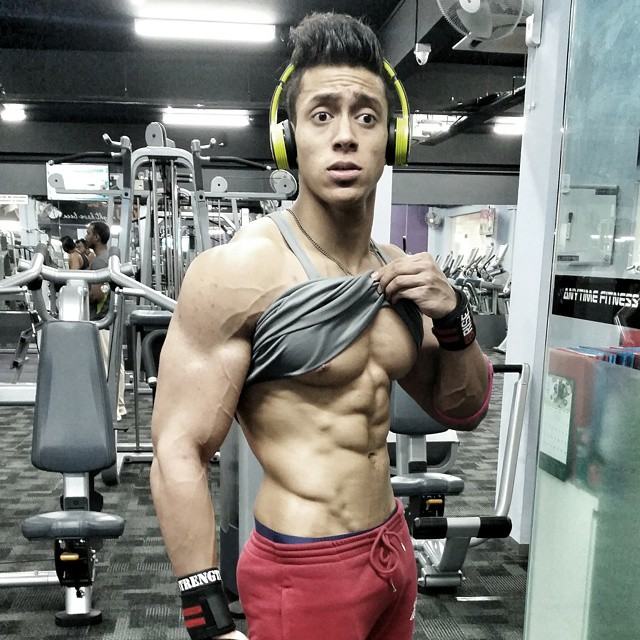 Muscle men From IG 195