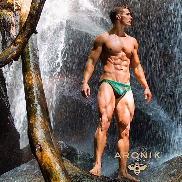 Muscle men From IG 197
