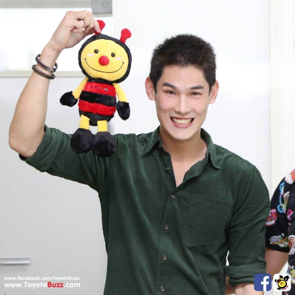กันต์กันตถาวรที่โตโยต้าบัสส์ สาขาเสรีไทย