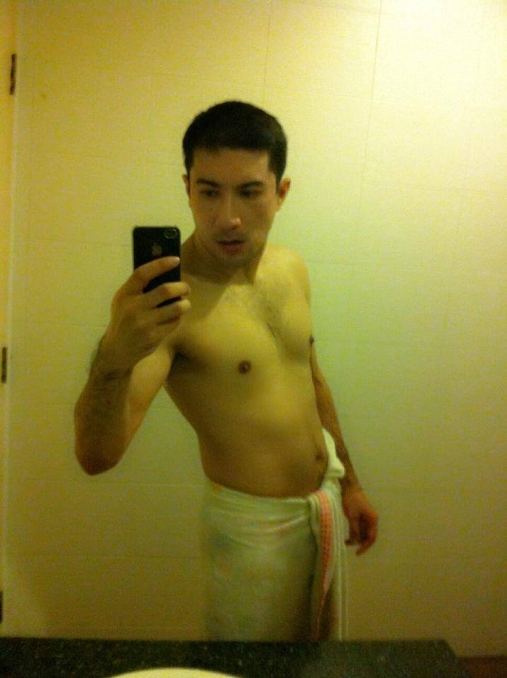 ได้ใจเต็มๆ!!! รุ่นใหญ่ขวัญใจชาวเน็ต โพสภาพเซลฟี่ อวดของใหญ่ คืนกำไรให้แฟนคลับ