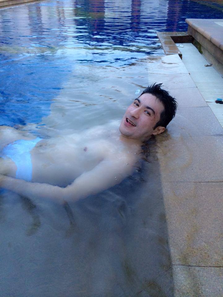 ได้ใจเต็มๆ!!! รุ่นใหญ่ขวัญใจชาวเน็ต โพสภาพเซลฟี่ อวดของใหญ่ คืนกำไรให้แฟนคลับ