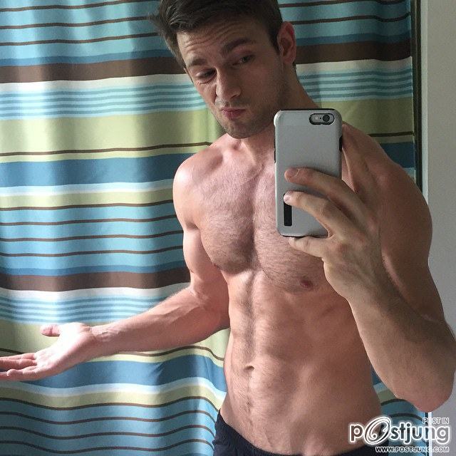 Derek Yates