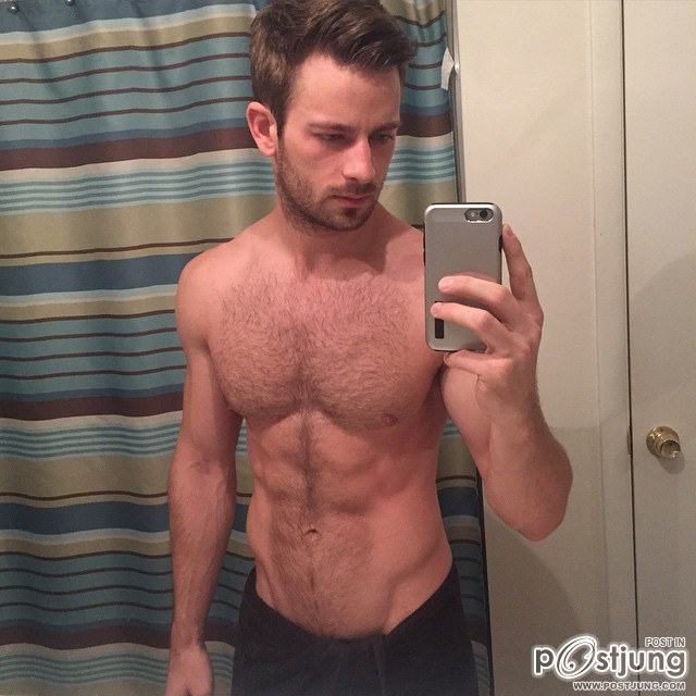 Derek Yates