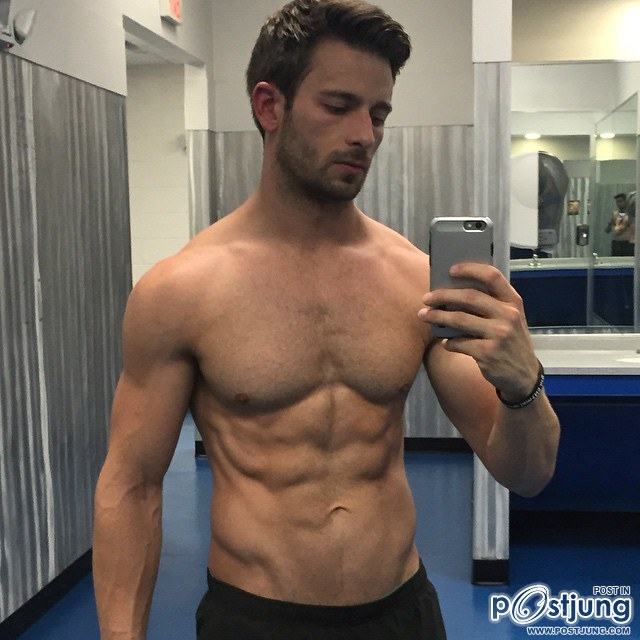 Derek Yates