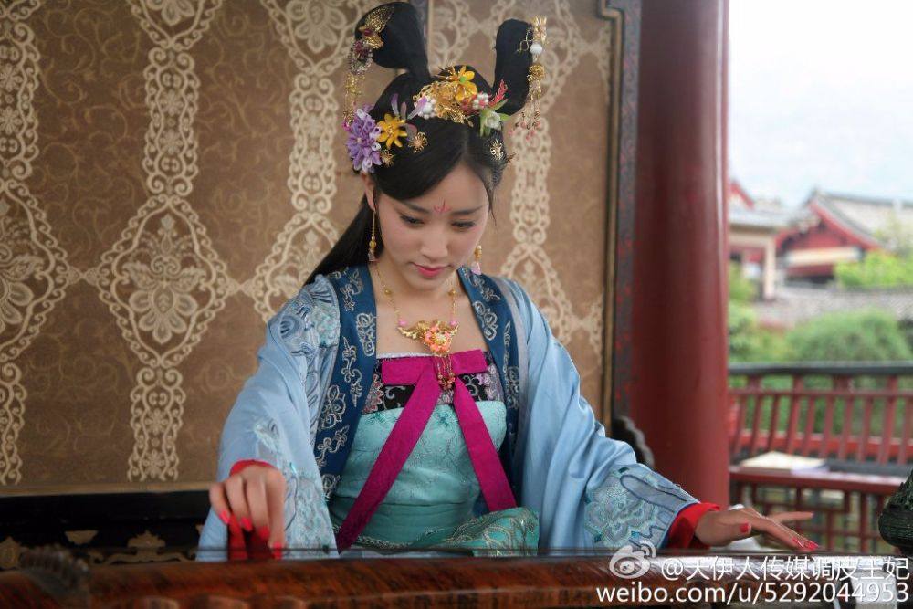Naughty Princess 《调皮王妃》 2015 part1