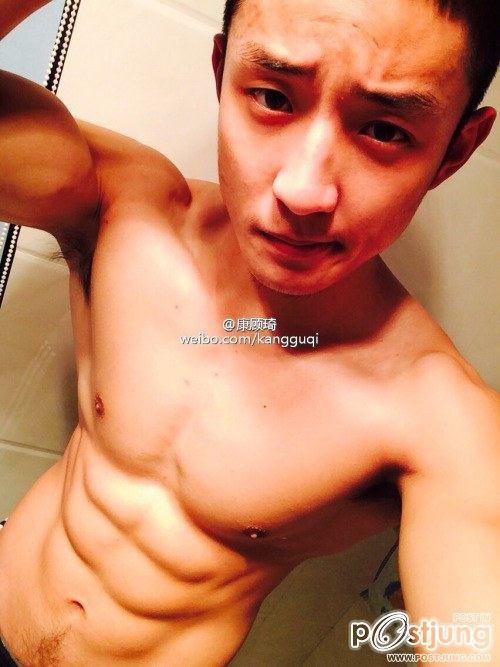 หนุ่มตี๋ @kangguqi