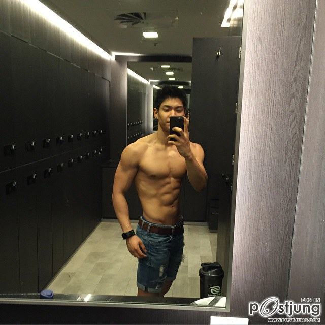 นายMickey Allapach Na Pombhejara