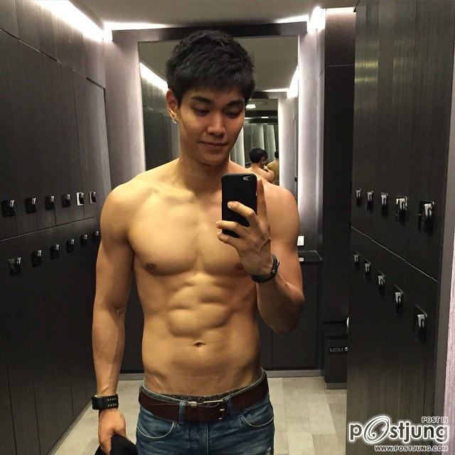 นายMickey Allapach Na Pombhejara