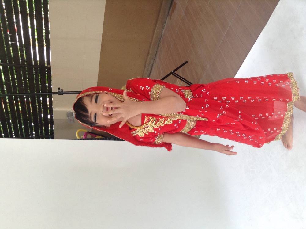 น้องเกาลัด กับ บรรยากาศถ่ายแบบ ร้านGun lae gun