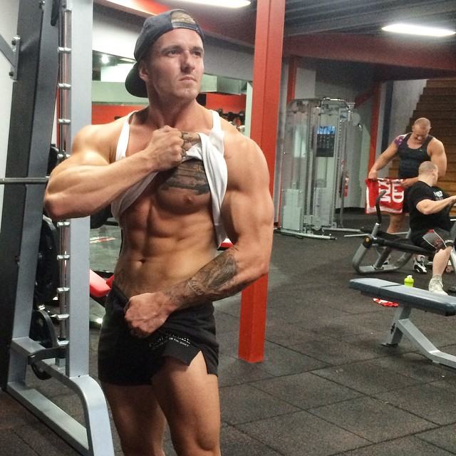 Muscle men From IG 216