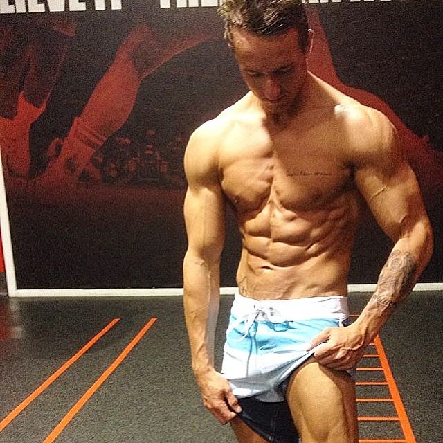 Muscle men From IG 216