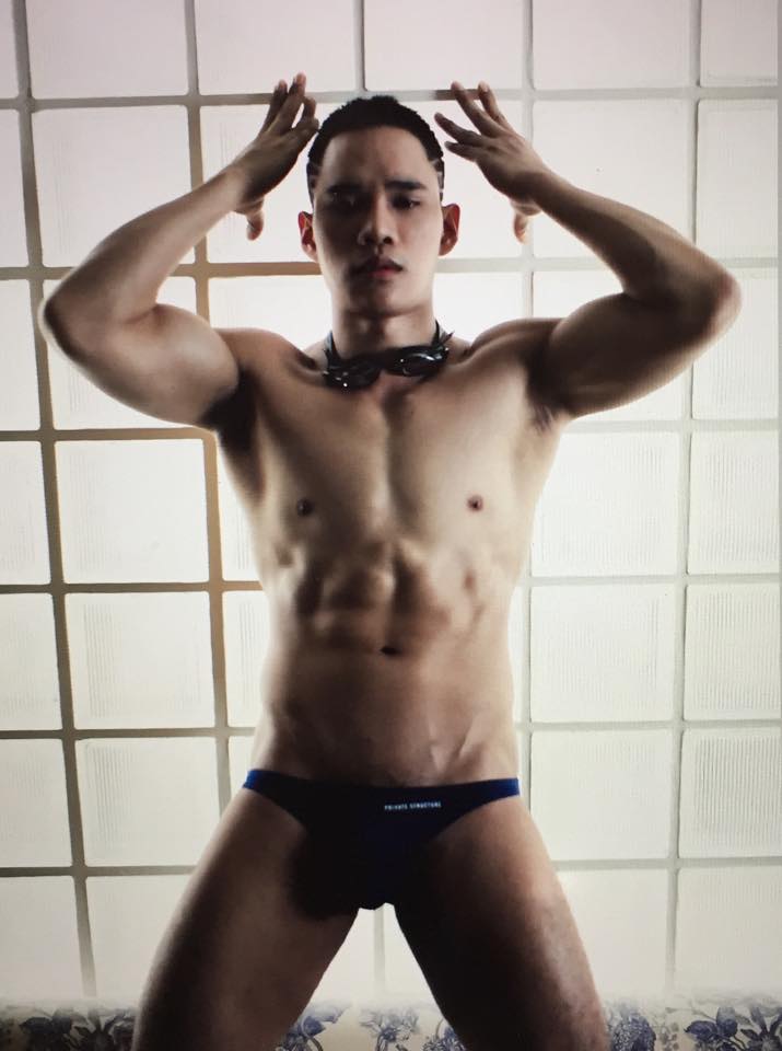 [ภาพเยอะ] แซ่บเว่อร์!!! หมอหน้าเน็ตไอดอลคนดัง งัดเป้า หวังโกยเรตติ้ง โชว์ตุงทะลุจอระดับ 4D
