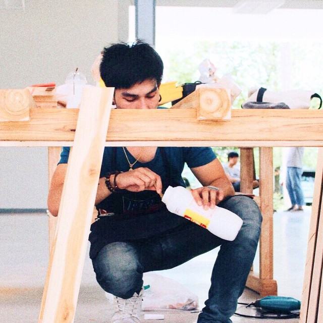 แชร์สนั่น!!! หนุ่มสถาปนิคหน้าหล่อ ซิกแพค เห็นกล้ามแล้วอยากให้มาตกแต่ง"ภายใน"