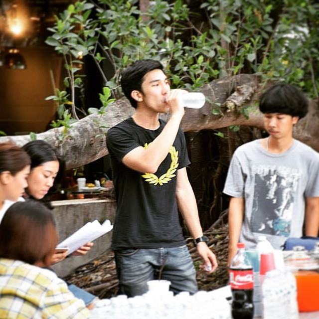แชร์สนั่น!!! หนุ่มสถาปนิคหน้าหล่อ ซิกแพค เห็นกล้ามแล้วอยากให้มาตกแต่ง"ภายใน"