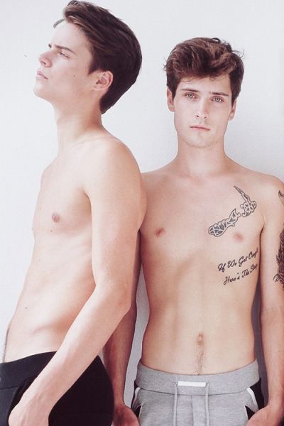หนุ่มๆฝรั่งไวละอ่อนยืนอยู่นิ่งๆก็สลบ ฟินมากกกก