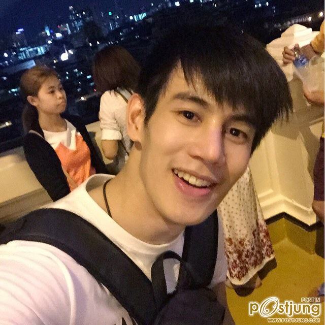 หนุ่มหน้าใส IG@AOFKORAWIT