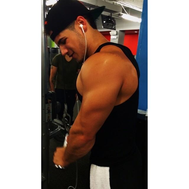 Muscle men From IG 271