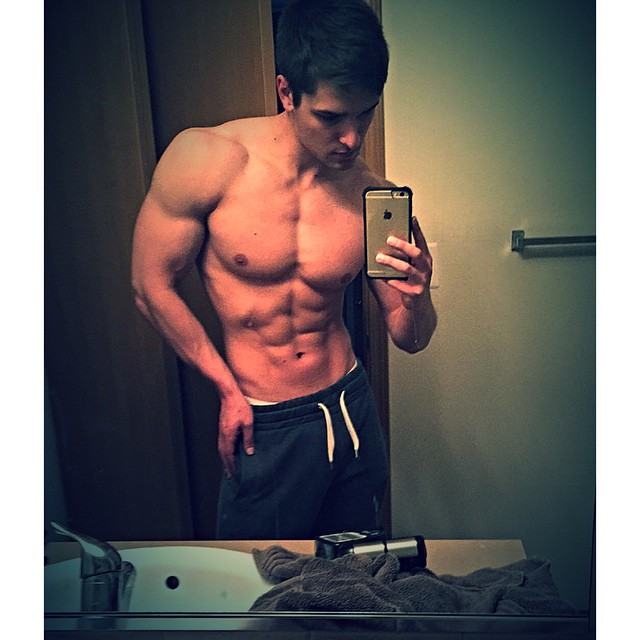 Muscle men From IG 272